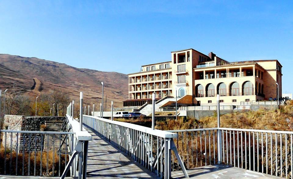 Akhtamar Hotel Cjsc Arzakan Exteriér fotografie