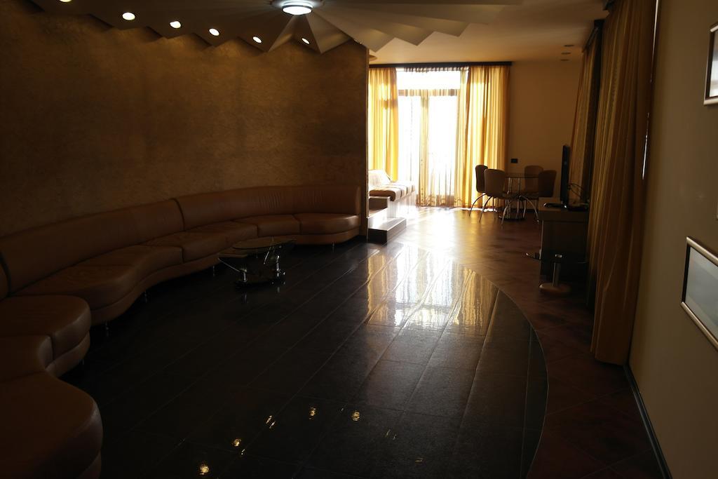 Akhtamar Hotel Cjsc Arzakan Pokoj fotografie