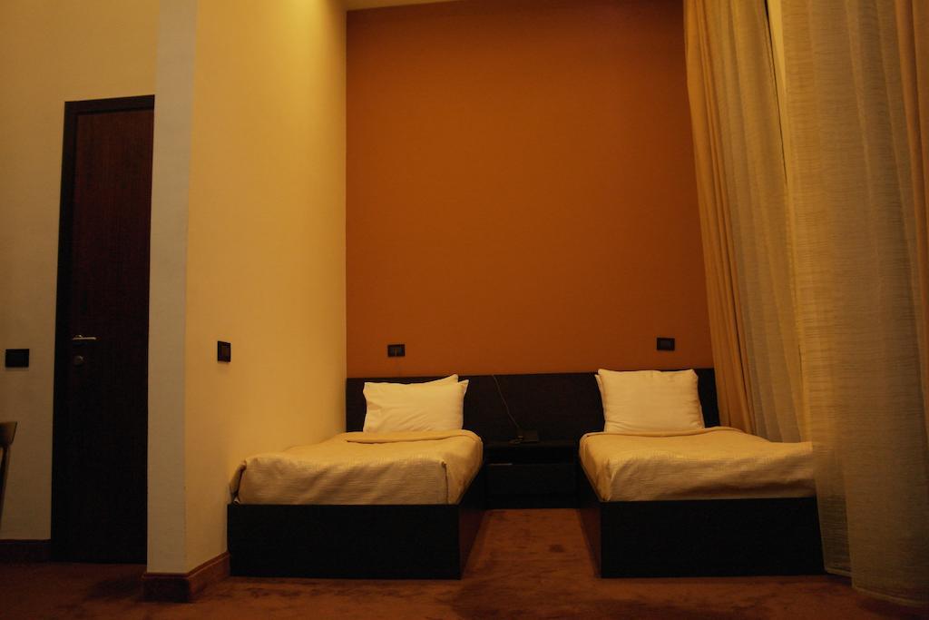 Akhtamar Hotel Cjsc Arzakan Pokoj fotografie